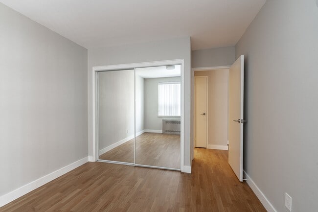 Photo du bâtiment - 95 Jameson Ave