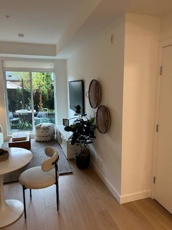 Building Photo - 150 James Rd