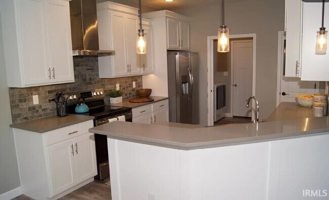 Building Photo - 2874 Needletail Dr