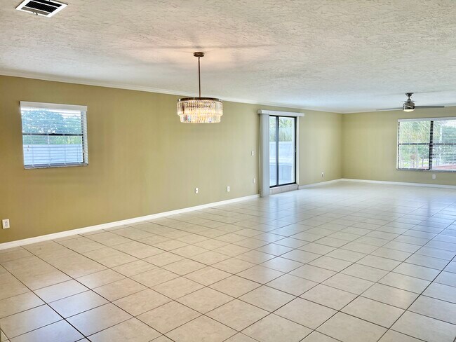 Foto del edificio - 315 Tangle Run Blvd