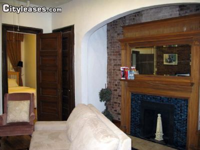Building Photo - 33 W 71st St