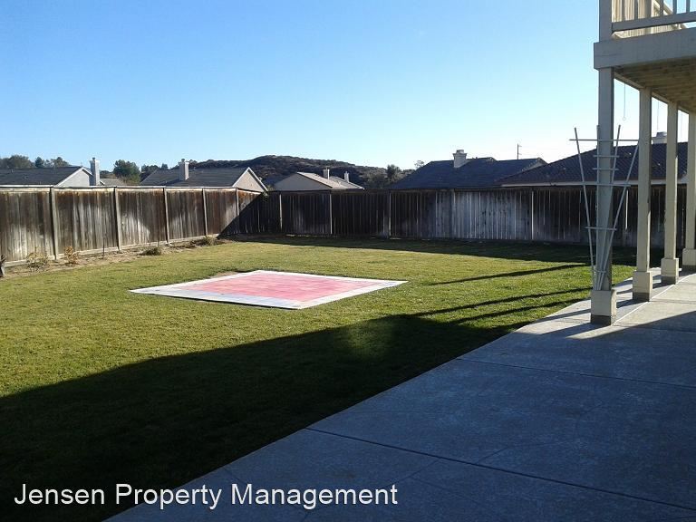 Foto principal - 39724 N General Kearny Rd