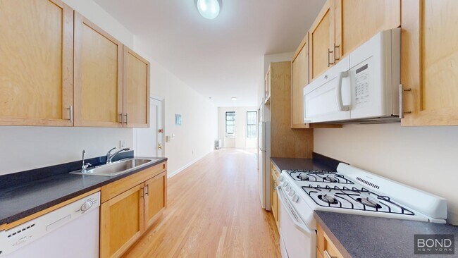 Foto del edificio - 117 E 89th St