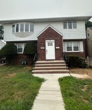 Building Photo - 20 Kipp Ave