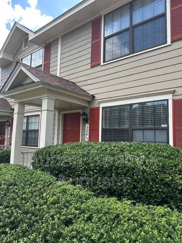 Foto principal - 204 1/2 W Buena Vista Drive