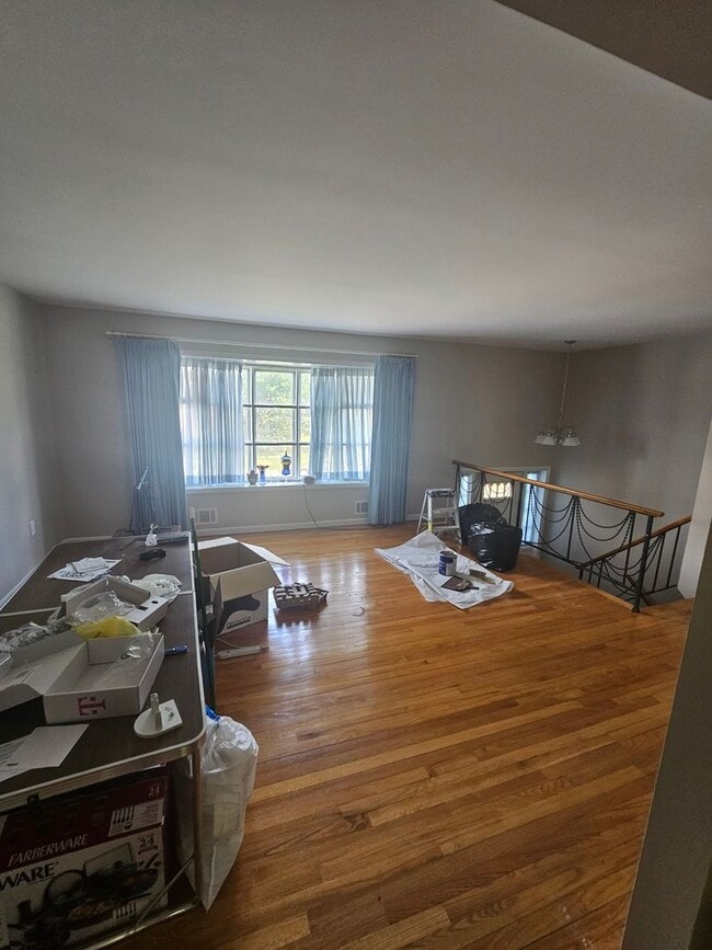 Building Photo - 9511 Pin Oak St