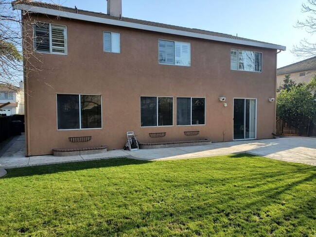 Building Photo - Stockton Executive Style Brookside 5 Bedro...