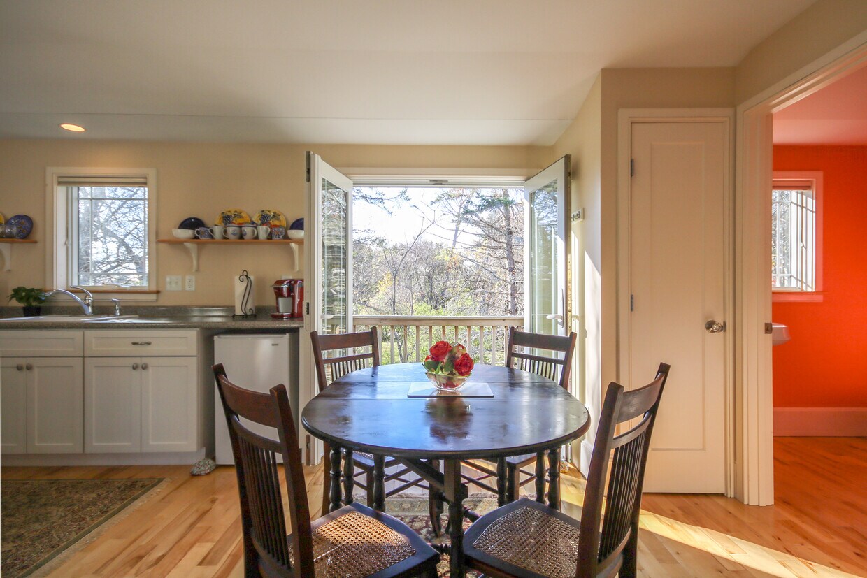 Primary Photo - 3 Seal Cove Ln