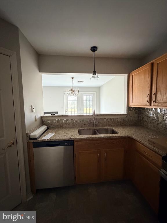 Foto del edificio - 156 Sparrow Rd