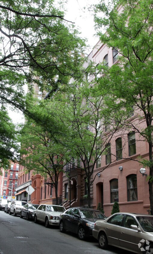 Foto del edificio - 205 E 94th St