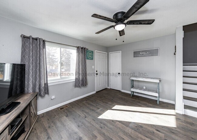 Foto del edificio - Cozy 3 Bedroom House in Southeast Colorado Springs