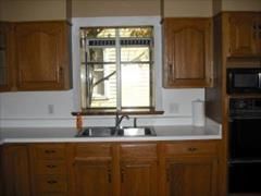 Foto del edificio - 637 Shades Crest Rd