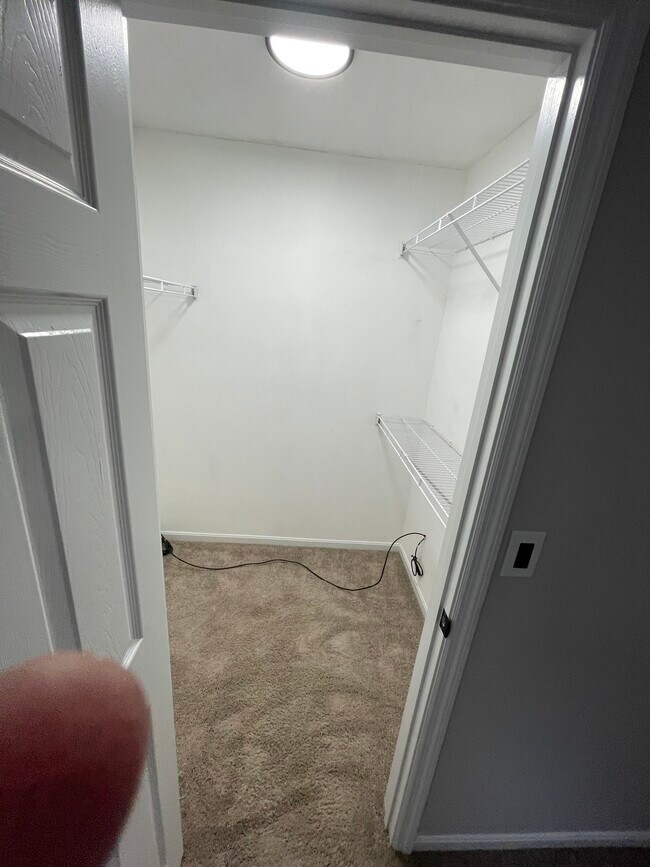 Building Photo - 4821 Bordeaux Ln