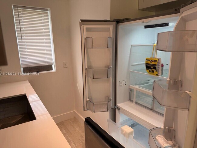 Foto del edificio - 35 NE 80th Terrace