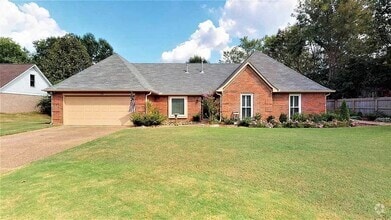 Building Photo - 598 Greenbank Dr