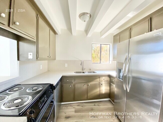 Building Photo - 110 Hurricane St Marina del Rey, CA 90292