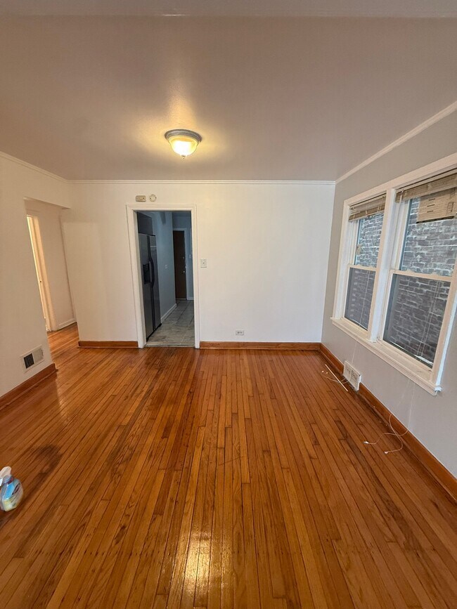 Foto del edificio - 7827 S Ridgeland Ave