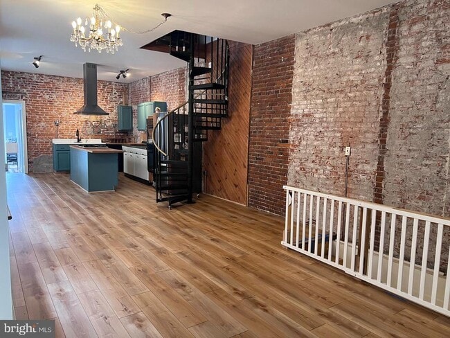 Building Photo - 2109 N Howard St