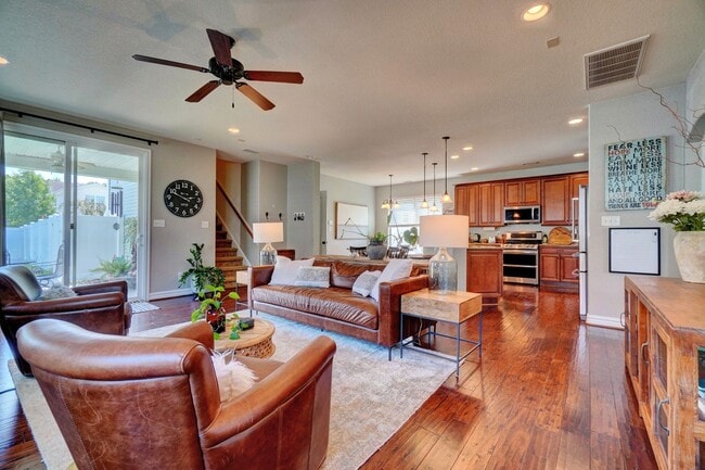 Building Photo - Sherwood Lakes