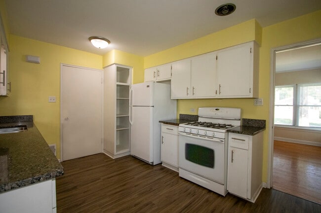 Building Photo - 1445 Marengo Ave