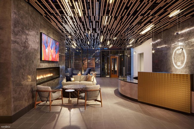 Building Photo - 1 br, 1 bath  - 89 Seaport Blvd Unit 101
