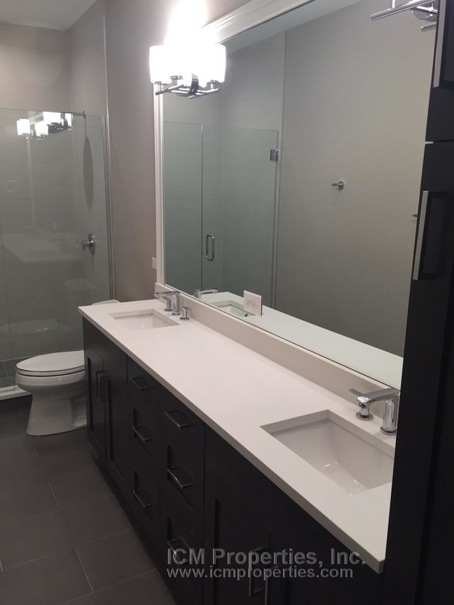 Building Photo - 2 BD 2 bath New Construction in Lincoln Park!