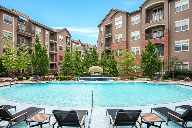 Village At Mission Farms Apartments Overland Park, KS