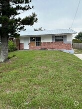 Building Photo - 2180 NE Rustic Way