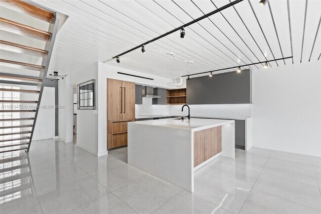 Building Photo - 11328 NW 14th Ct