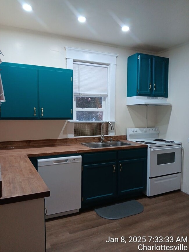Foto del edificio - 463 14th St NW
