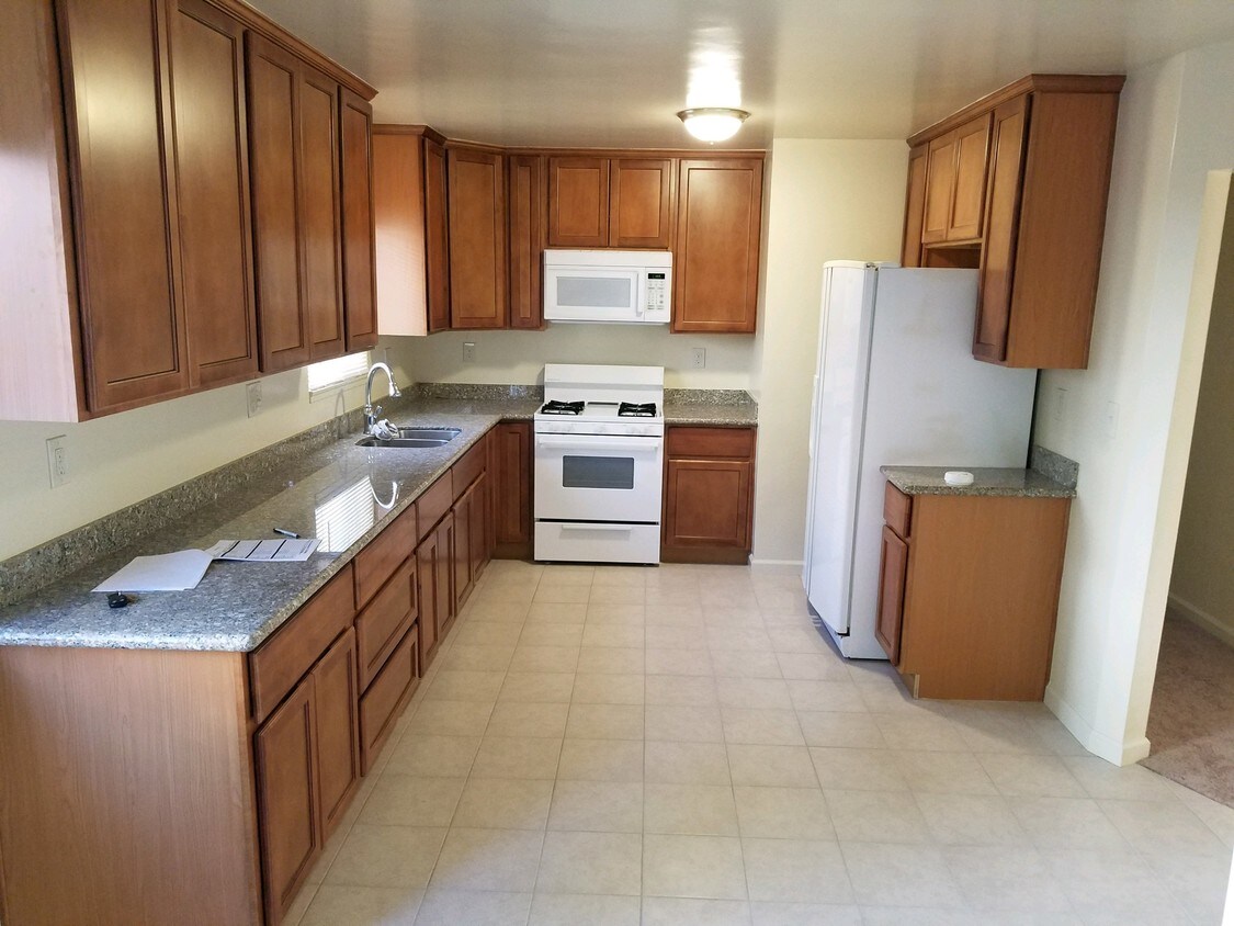 Foto principal - 494 105th Ave