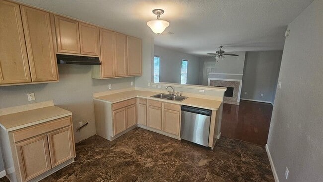 Building Photo - 11318 Log Cabin Ln