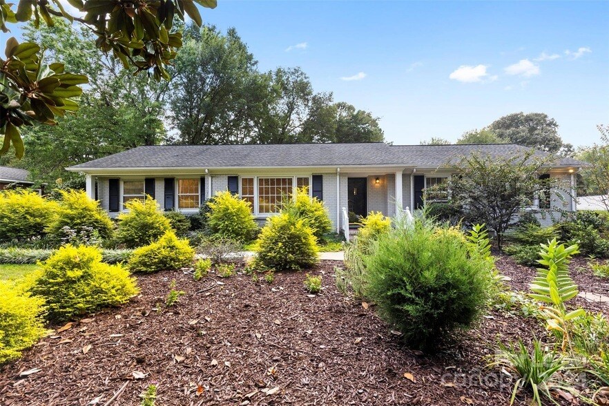 Foto principal - 5018 Beckford Dr