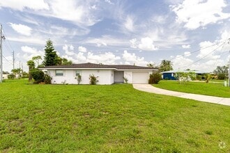 Building Photo - 210 Delido Ct
