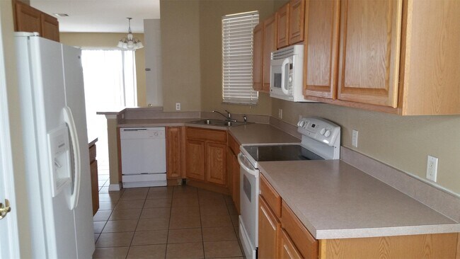 Building Photo - 4925 Alita Terrace