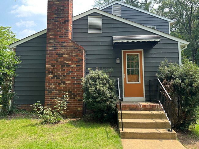 Foto del edificio - 3845 Meadowdale Blvd