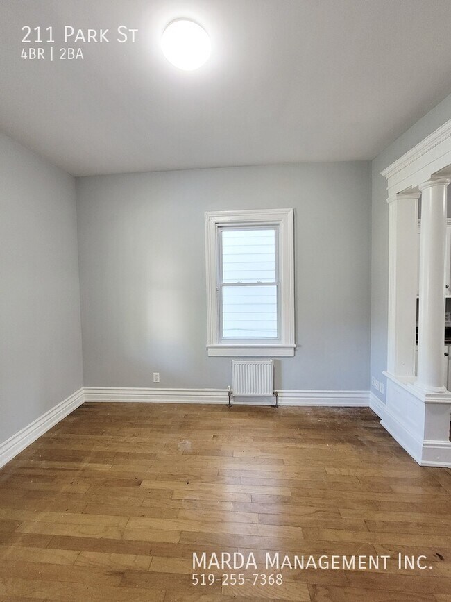 Photo du bâtiment - CHARMING 4 BED/2 BATH HOME IN CHATHAM ON QUARTER-ACRE LOT + UTILITIES