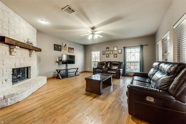 Foto del edificio - 1413 Snowberry Dr