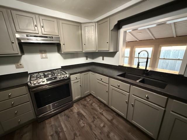 Foto del edificio - 3034 Robin Hill Ln