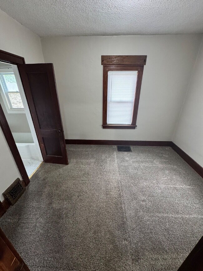 Foto del edificio - "Charming 2-Bedroom Haven in Wichita with ...