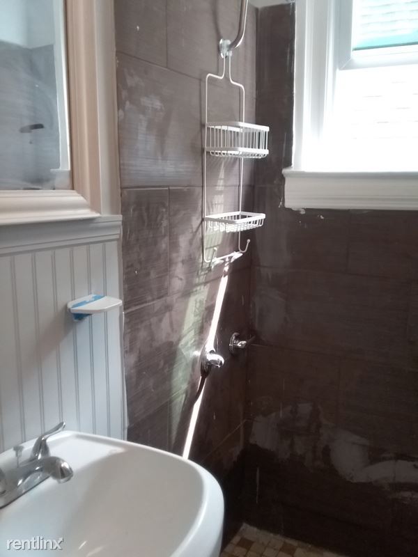 Foto del edificio - 1 br, 1 bath Townhome - 439 Summer Ave