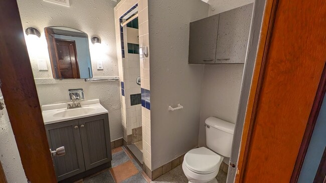 Foto del edificio - 704 Hickory St