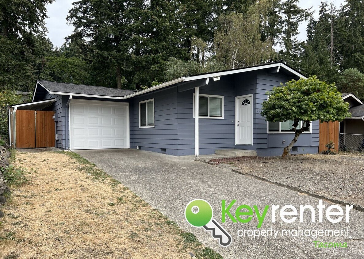 Primary Photo - Newly Renovated Tacoma Rambler House!