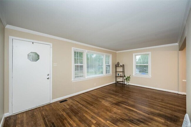 Photo - 1424 Golden Dr House