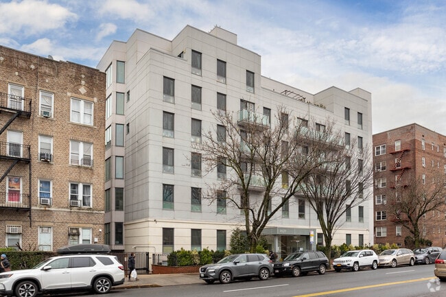 Building Photo - Bay Vista Condominiums
