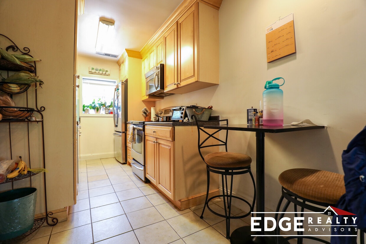 Photo - 168 Newton St. Unit 4