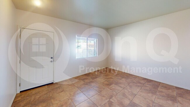 Building Photo - 4013 N Stone Ave