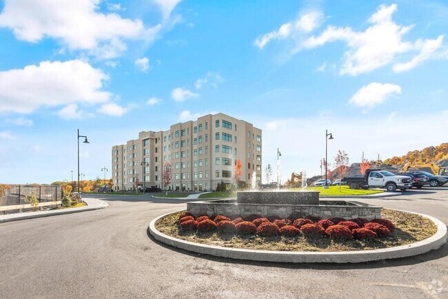 Building Photo - 26 Collins Ave