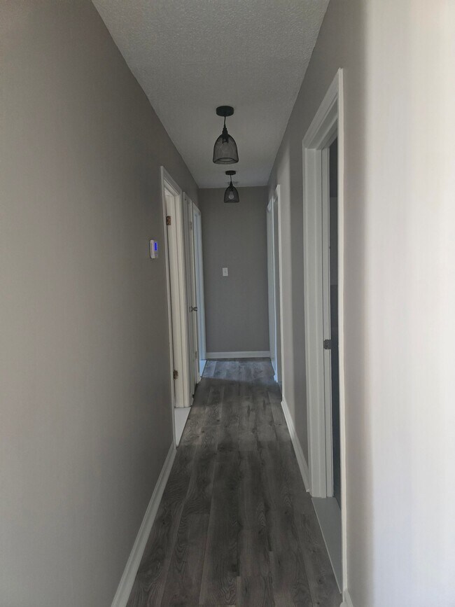 Foto del edificio - 1744 Waterfield Dr