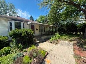 Building Photo - 3816 Cullen Dr